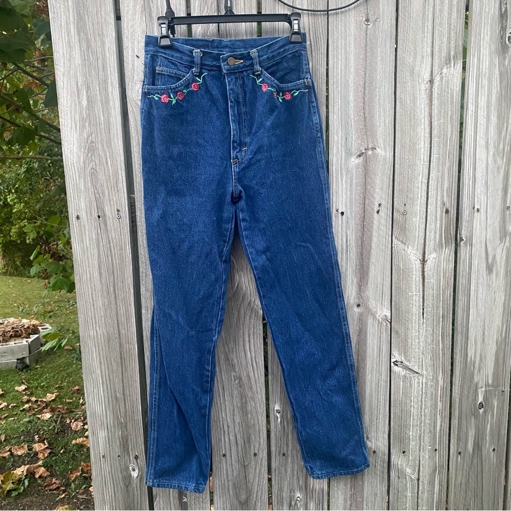 Sierra West Women's Blue Denim Jeans Rose‎ Floral Embroidery High Waisted Size 9